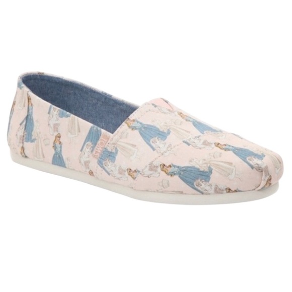 NWT TOMS X Disney Limited Edition Sleeping Beauty Slip On Shoes - Picture 1 of 11